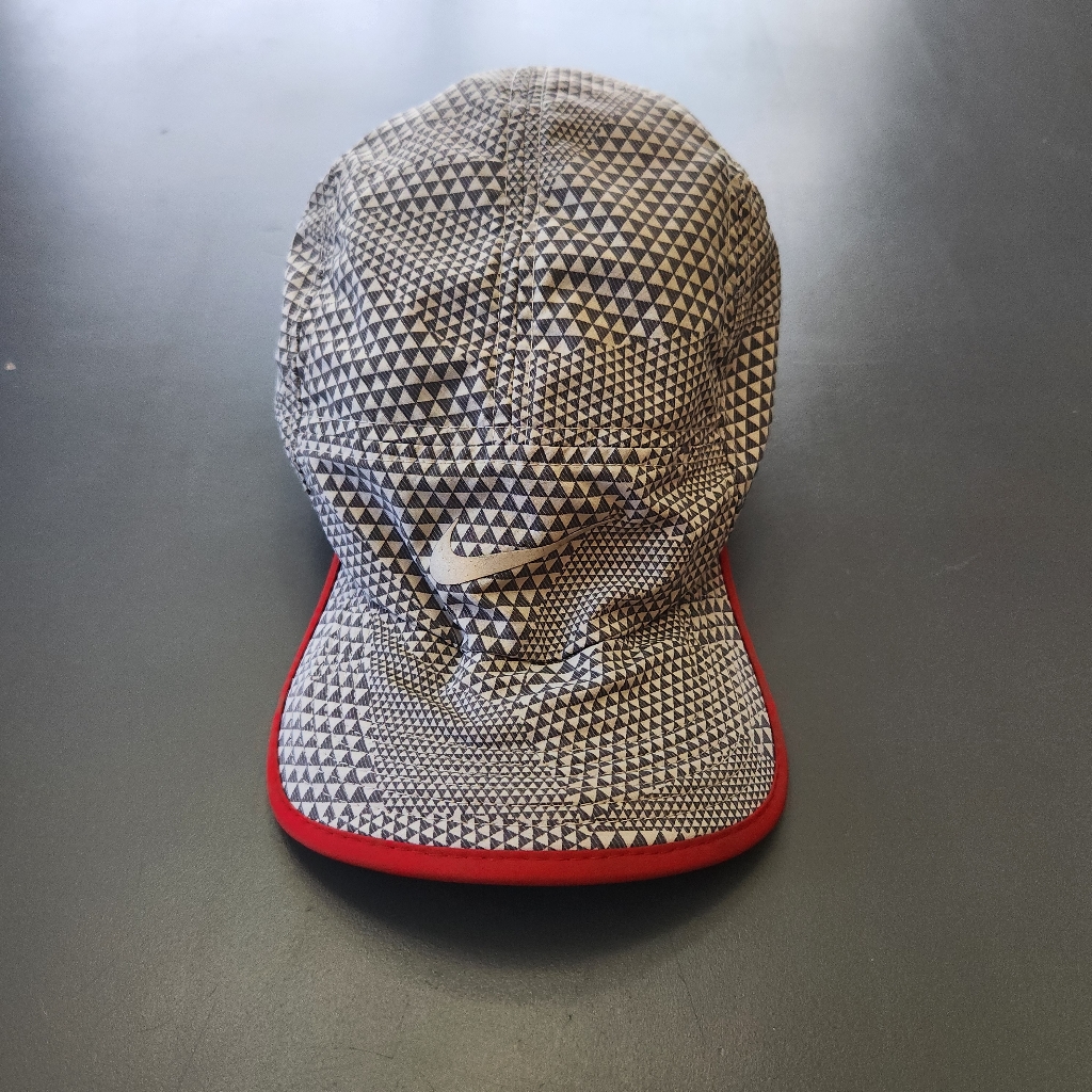 Rare Nike Aw84 Strapback Hat Cap Gray Red Swoosh 5 Panel Lightweight Running